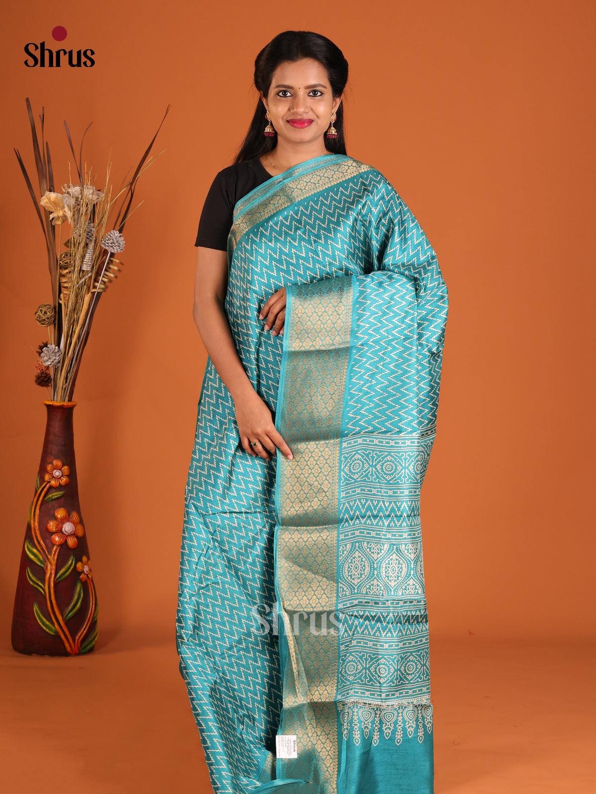DHS09392 - Semi Crepe Saree - Shop on Shrus.com