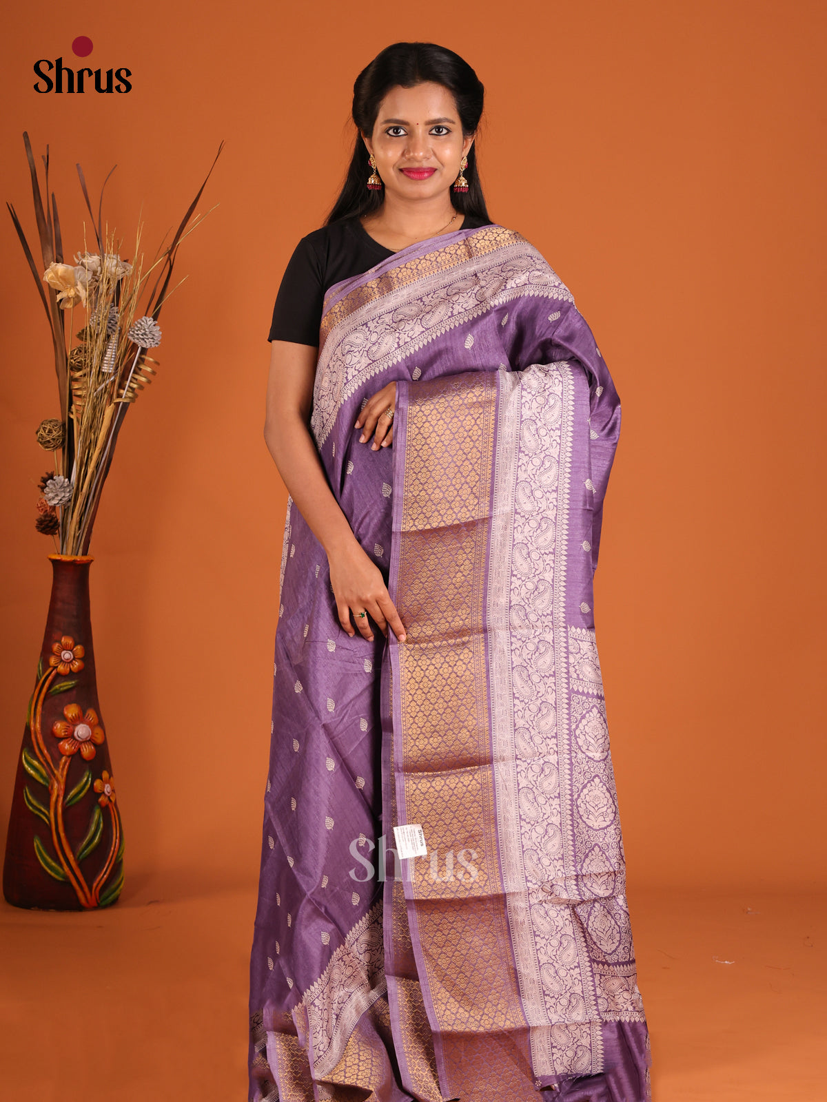 DHS09406 - Semi Crepe Saree - Shop on Shrus.com