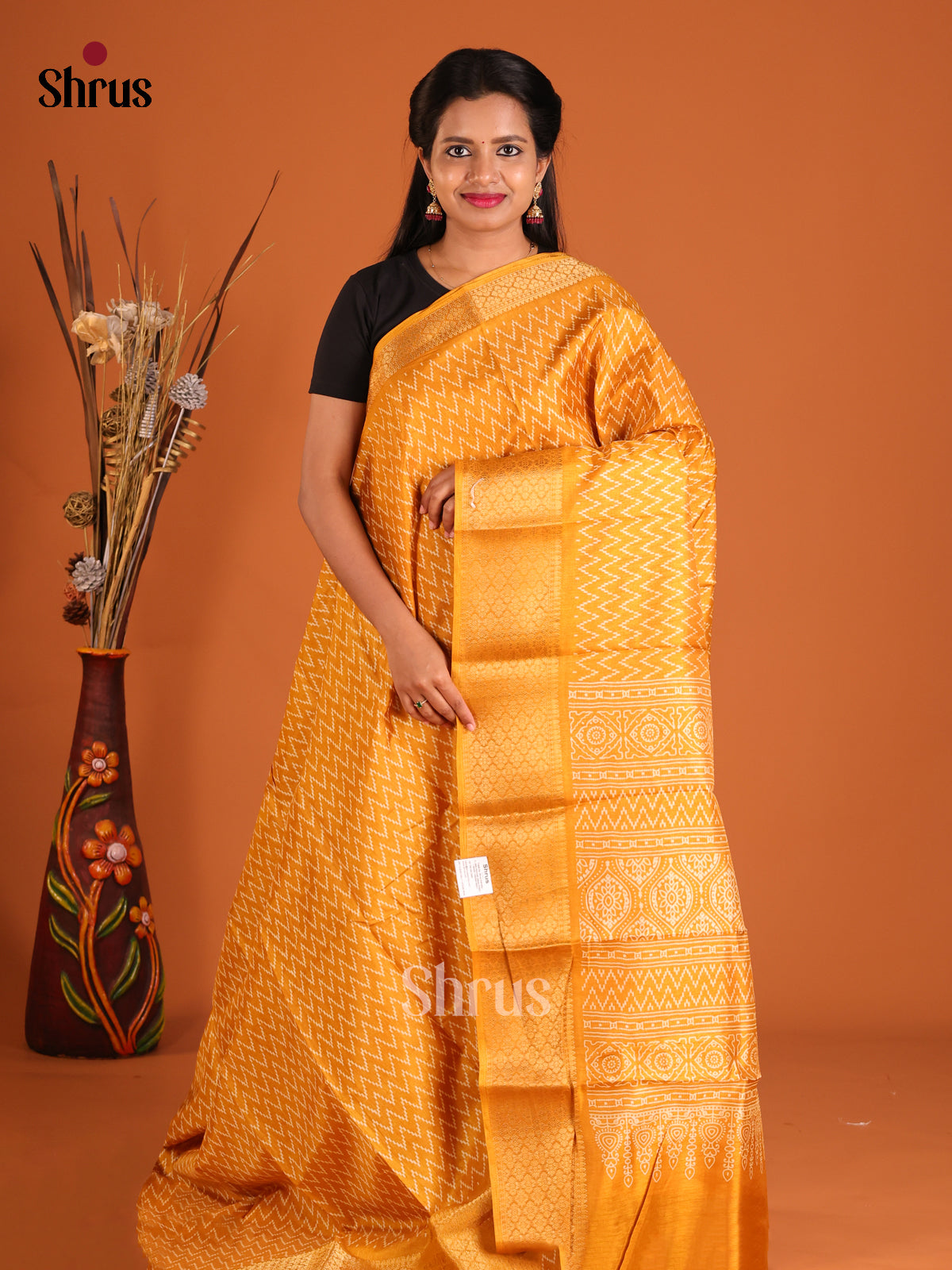 DHS09411 - Semi Crepe Saree - Shop on Shrus.com