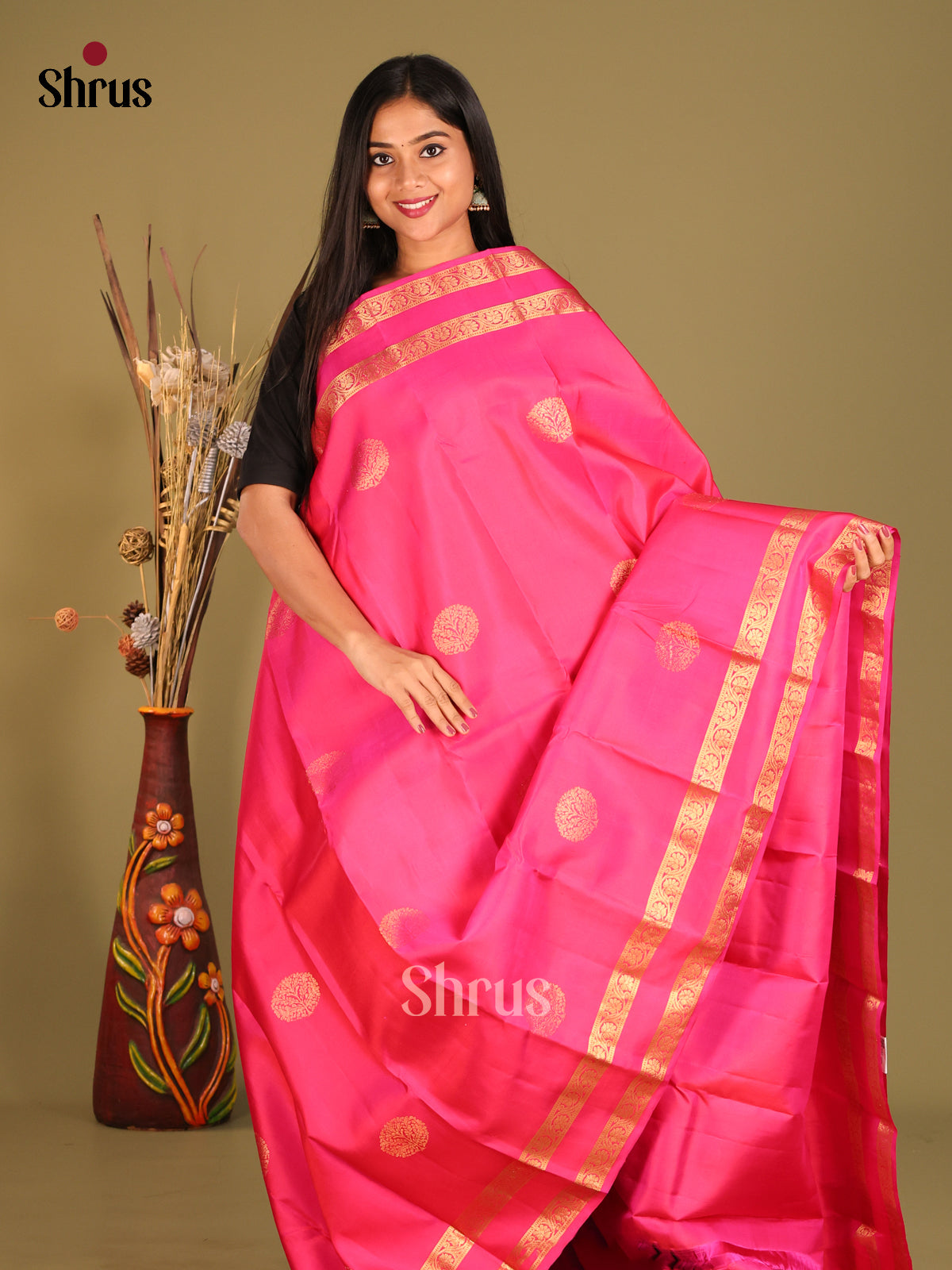 Stunning Pink Kanjivaram Silk Saree with rettaipet zari border -1