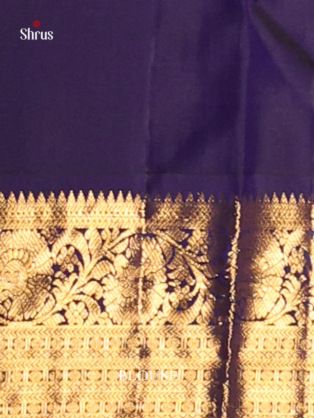 Charming Pink Kanchipuram Saree with golden thilagam motifs & Blue Border -2