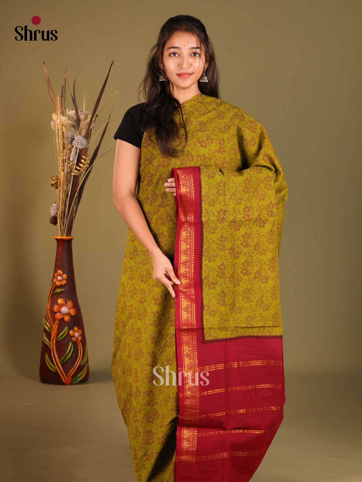 Green & Red- Sungudi Cotton Saree - Shop on Shrus.com