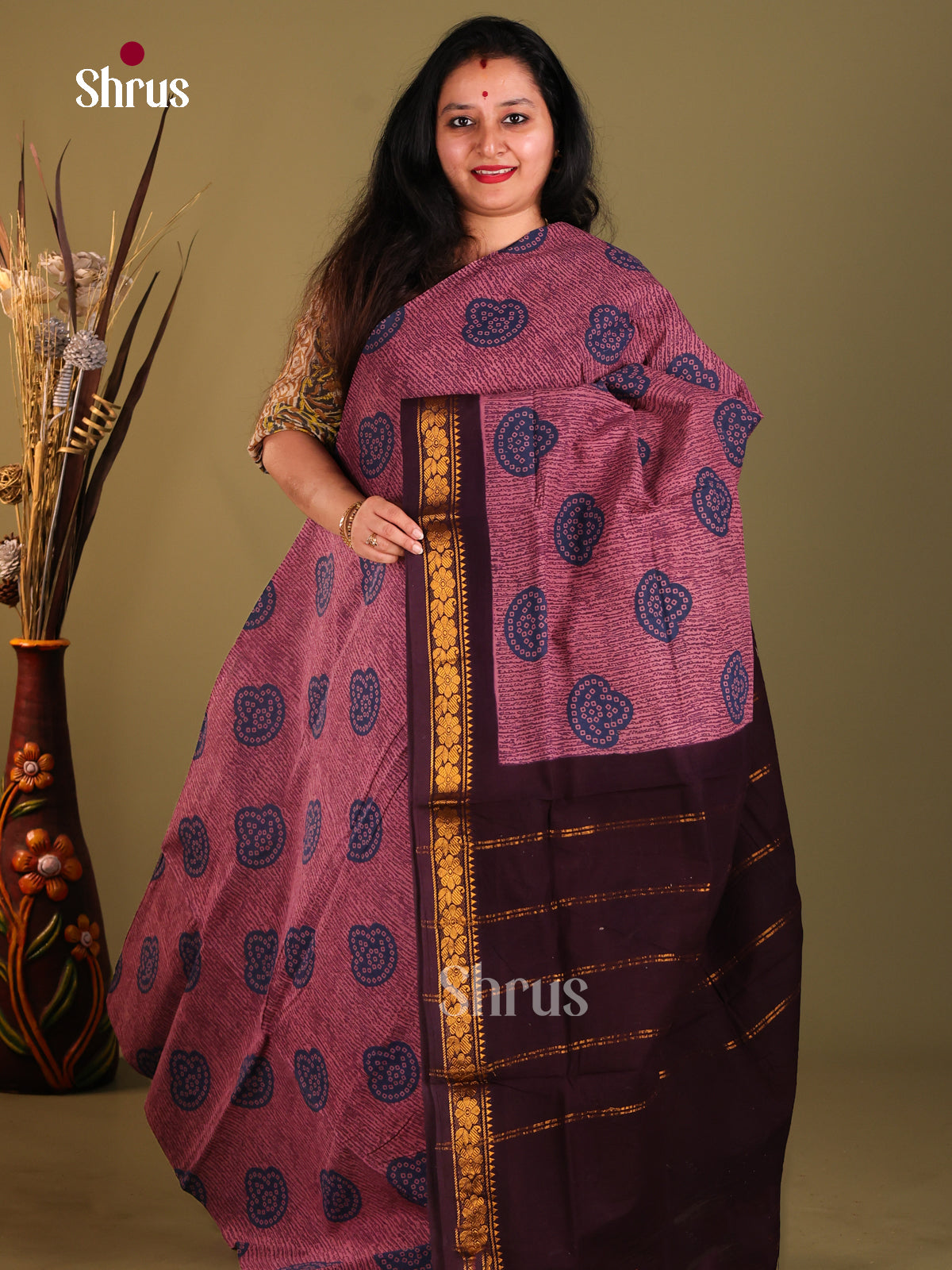 Onion Peel & Brown - Sungudi Cotton Saree - Shop on Shrus.com