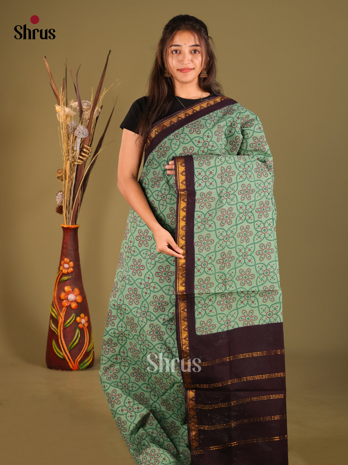 DHS11057 - Sungudi Cotton Saree - Shop on Shrus.com