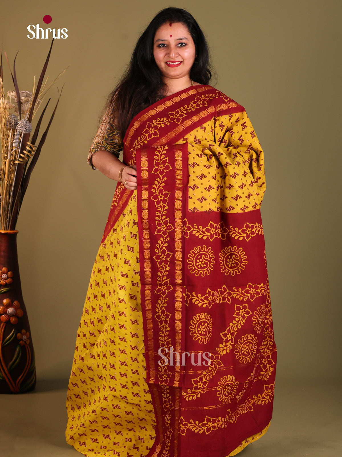 Yellow & Red- Sungudi Cotton Saree - Shop on Shrus.com