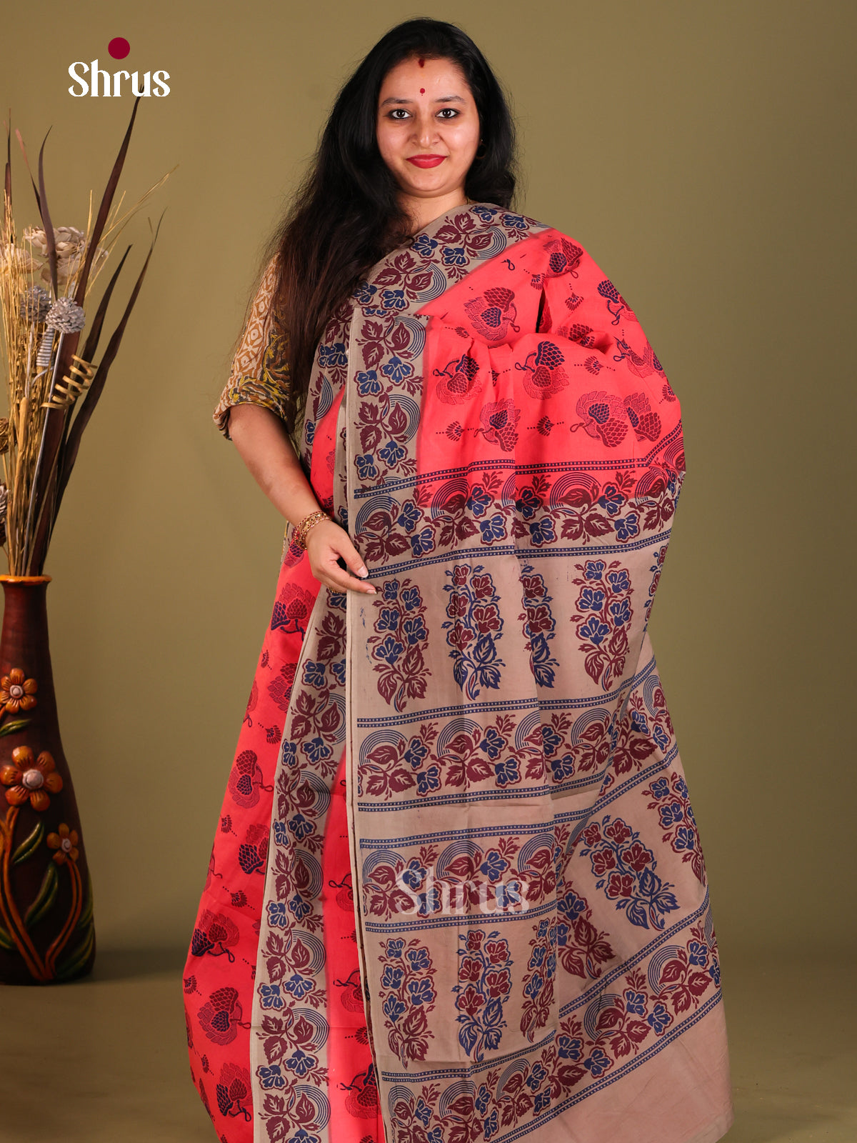 Pink & Beige- Sungudi Cotton Saree - Shop on Shrus.com