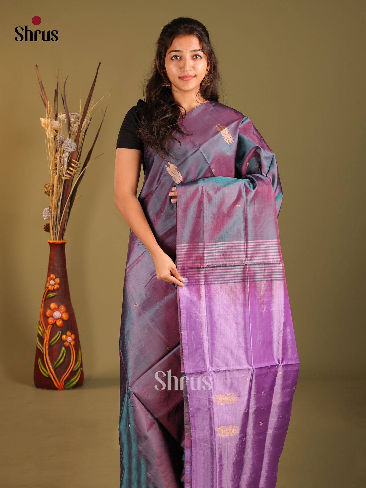 Double Shaded Blue & Lavender- Banana Pith without blouse Saree - Shop on Shrus.com