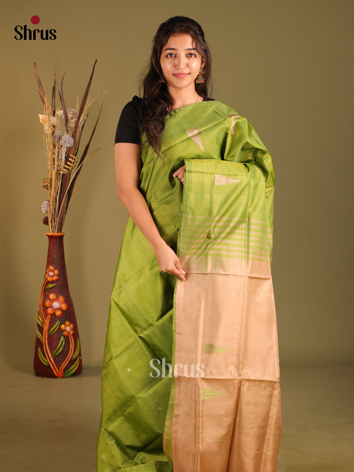Green & Beige - Banana Pith without blouse Saree - Shop on Shrus.com