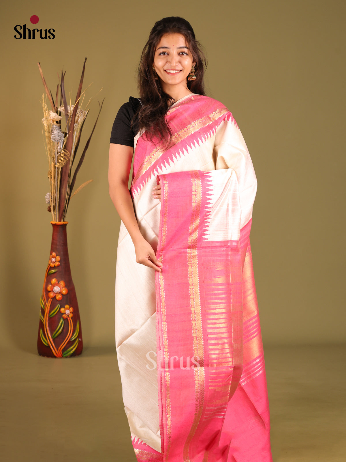 Cream & Pink Raw Silk Saree with zari checks & Rettaipet zari border - Shop on Shrus.com
