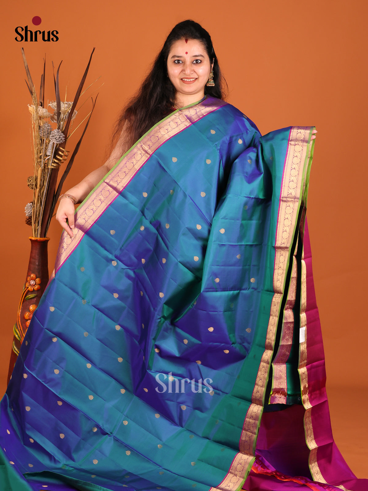 DHS18108 - Kanchipuram Butta design Saree - Shop on Shrus.com