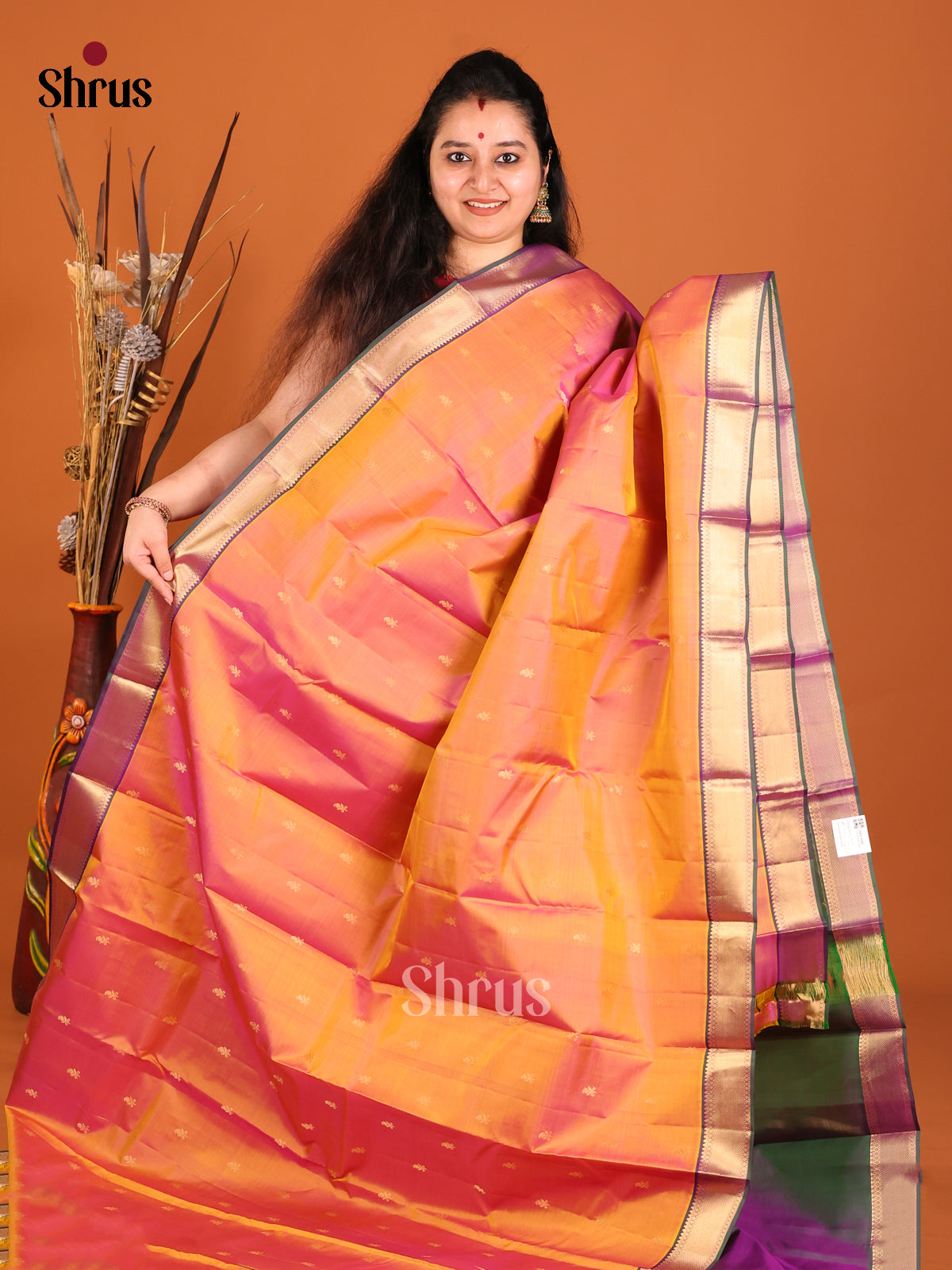 DHS18113 - Kanchipuram Butta design Saree - Shop on Shrus.com