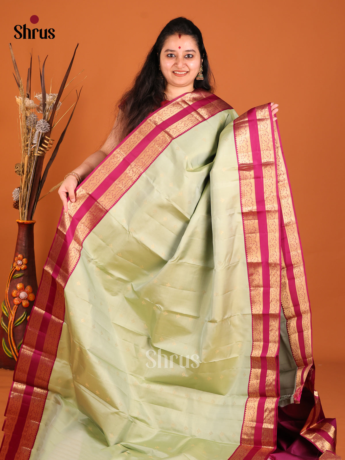 cream and maroon Kanchipuram Butta design Saree -1