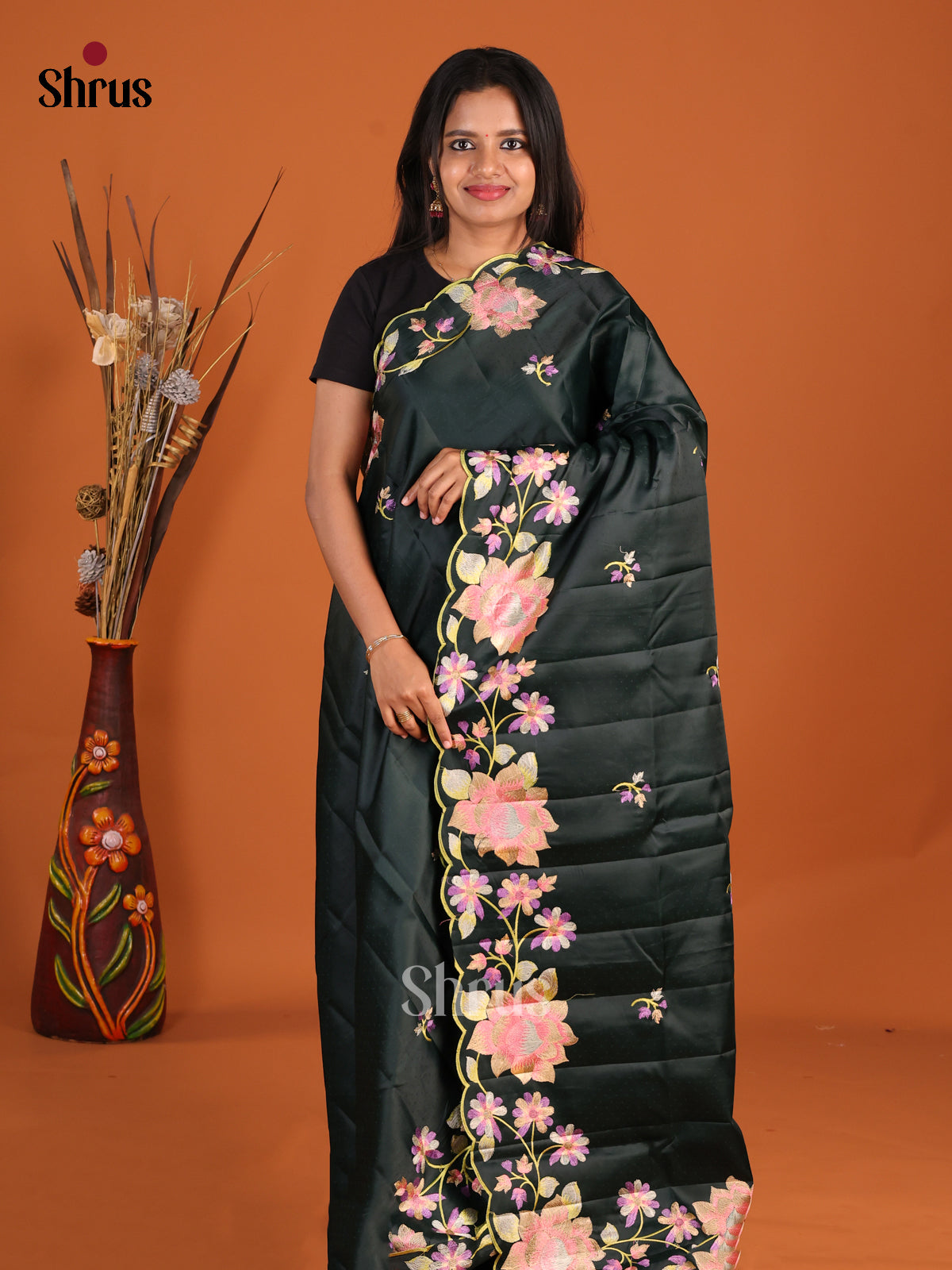 Dark Green - Semi Rawsilk Saree - Shop on Shrus.com