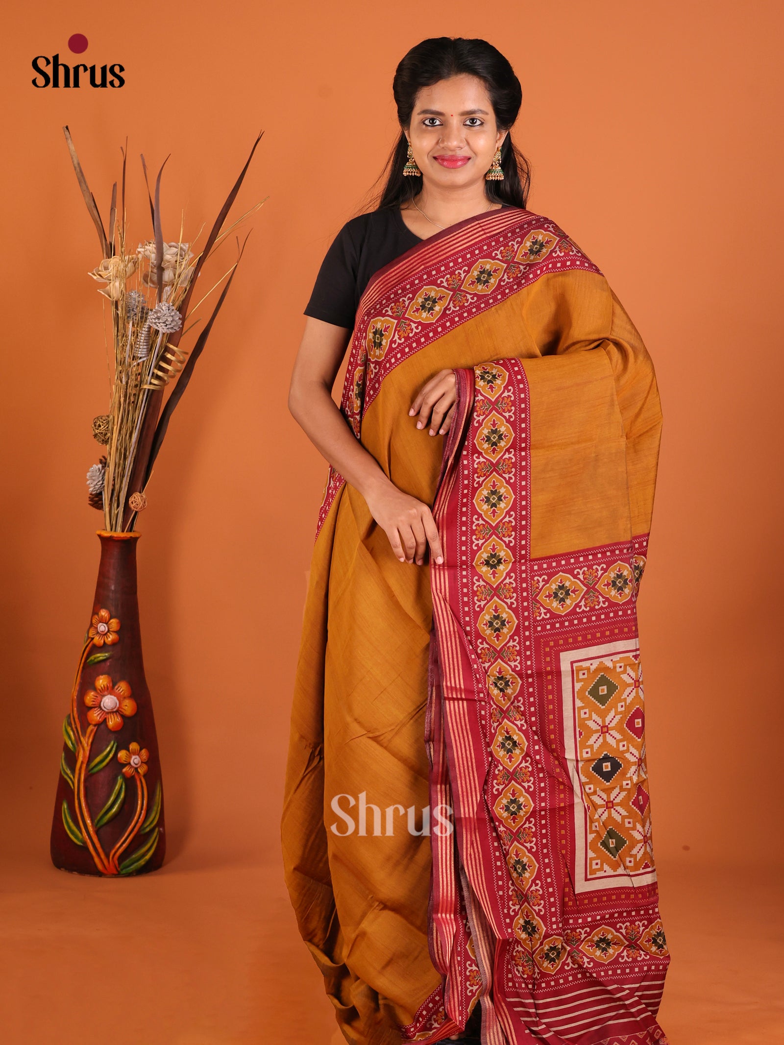DHS20309 - Art Modal Saree - Shop on Shrus.com