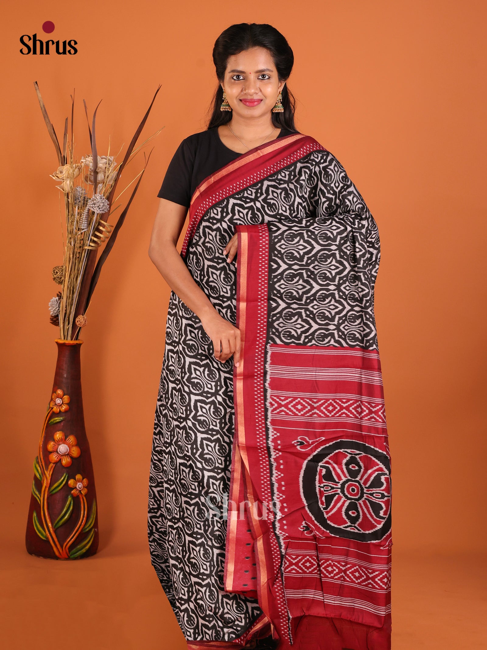 Black & Red - Art Modal Saree