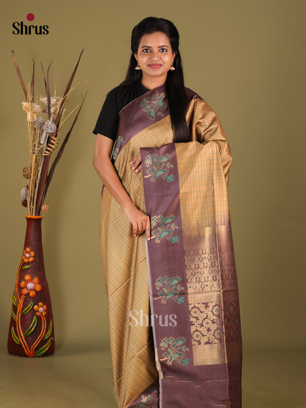 DHS23120 - Semi Tussar Saree - Shop on Shrus.com