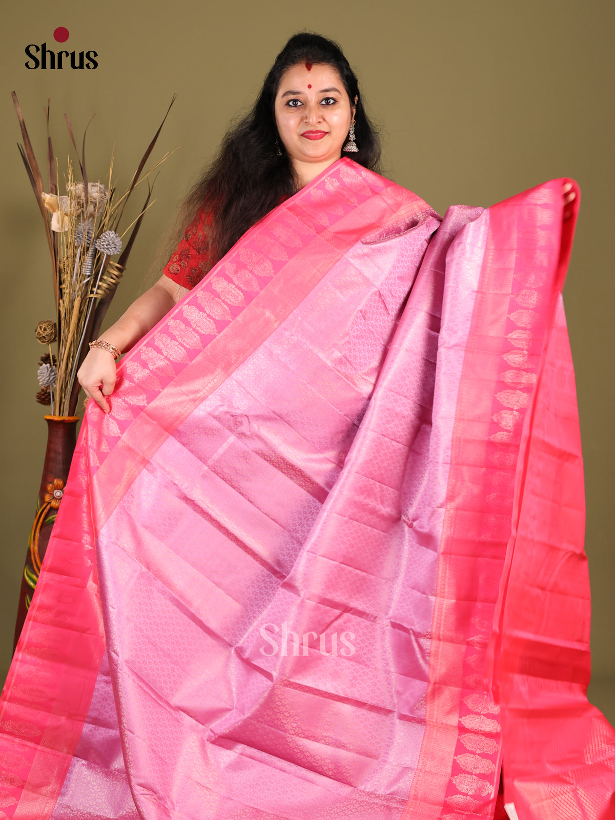 Charming Baby Pink Kanjivaram silk Saree with rich zari Brocade Pattern & Pink Border -1