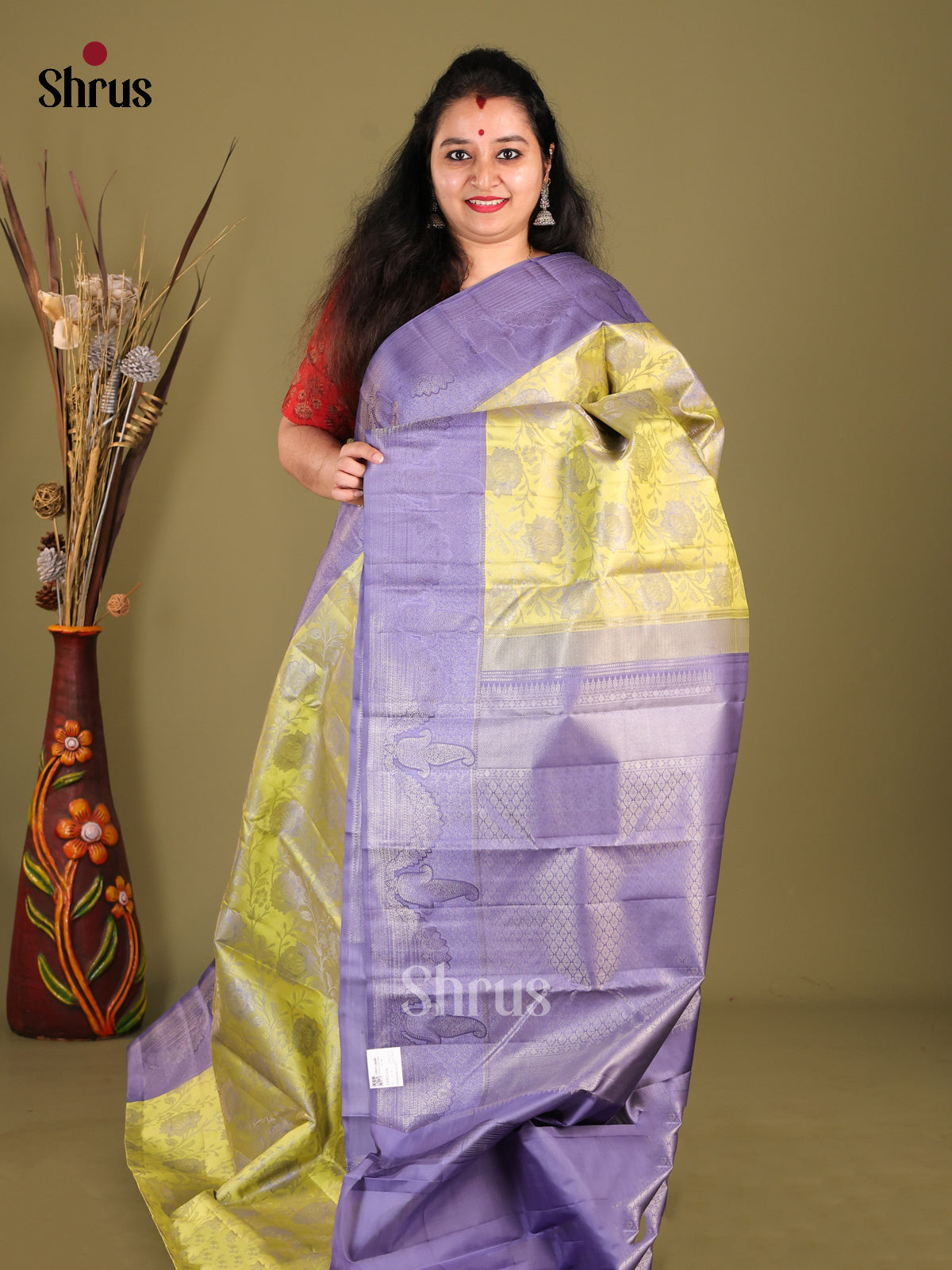 Lemon Yellow & Lavender Kanchipuram silk  Saree with zari floral nestling brocade