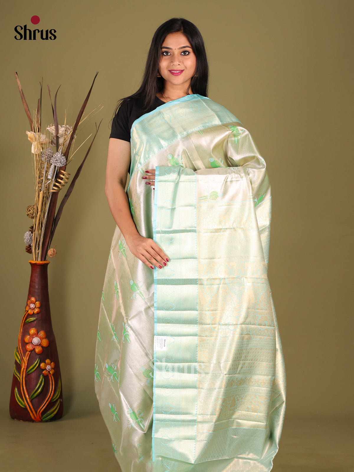 Cream & Pastel Blue - Kanchipuram-halfpure Saree