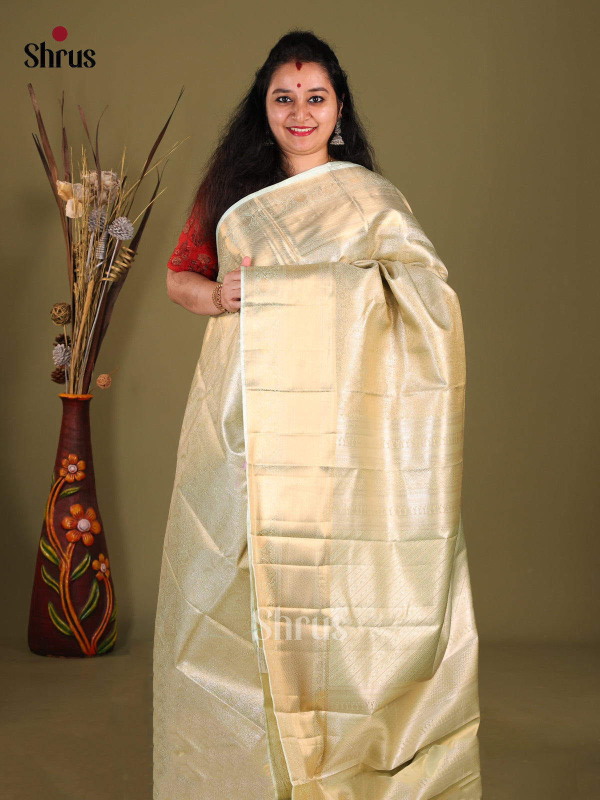 Elachi Green Kanchipuram halfpure Saree