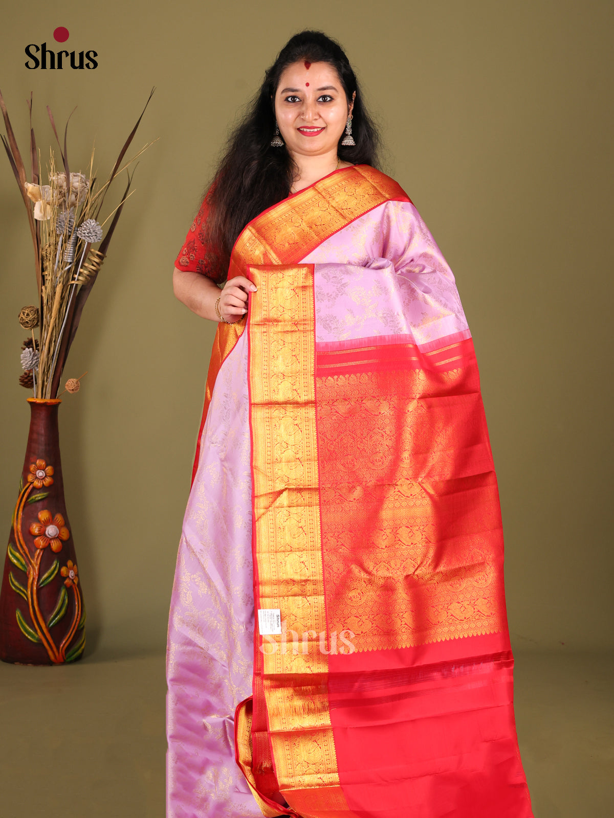 Beautiful Lavender Kanjivaram silk Saree with Zari Brocade & rich Red border