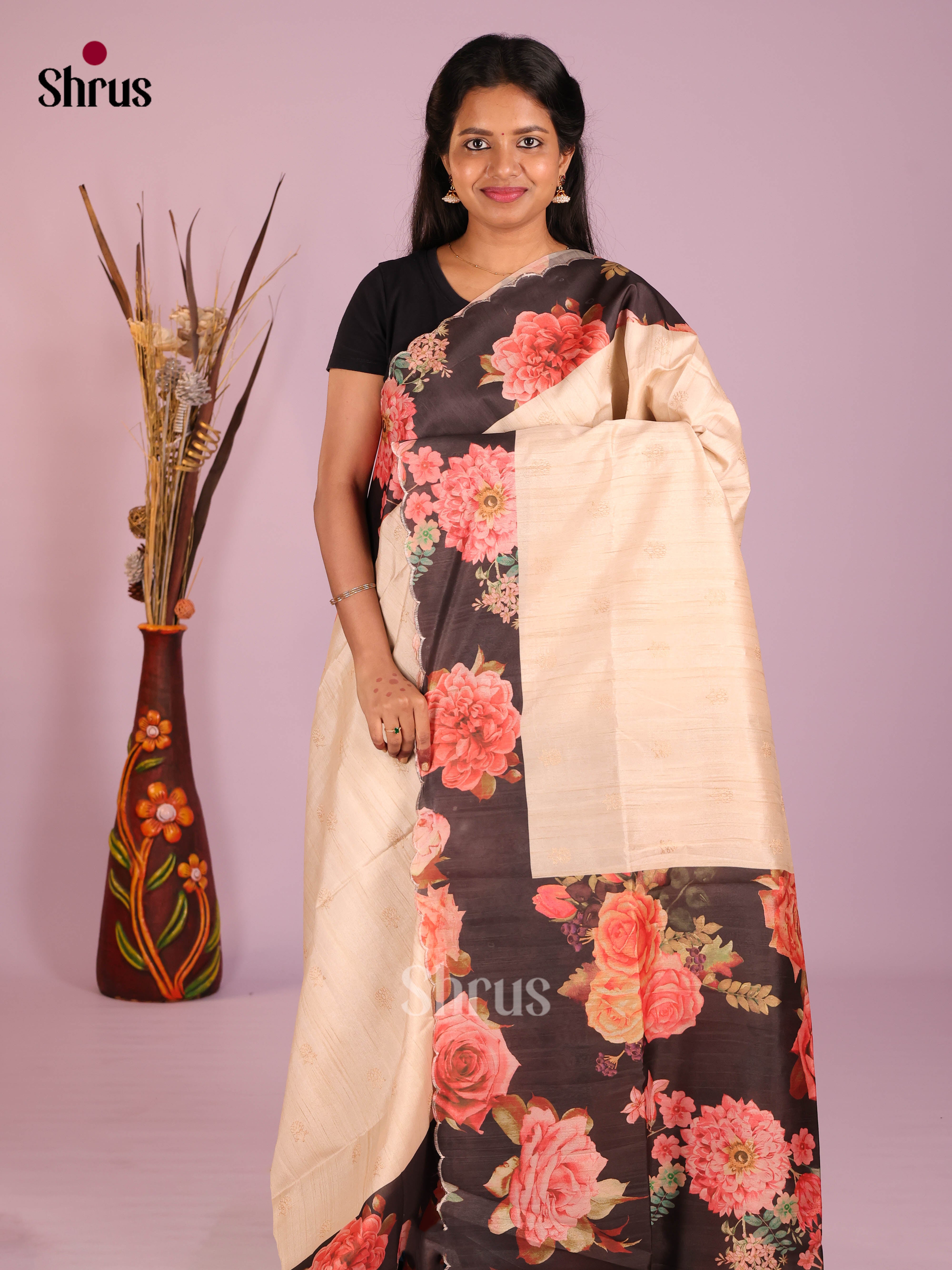 DHS23462 - Moonga Silk Saree - Shop on Shrus.com