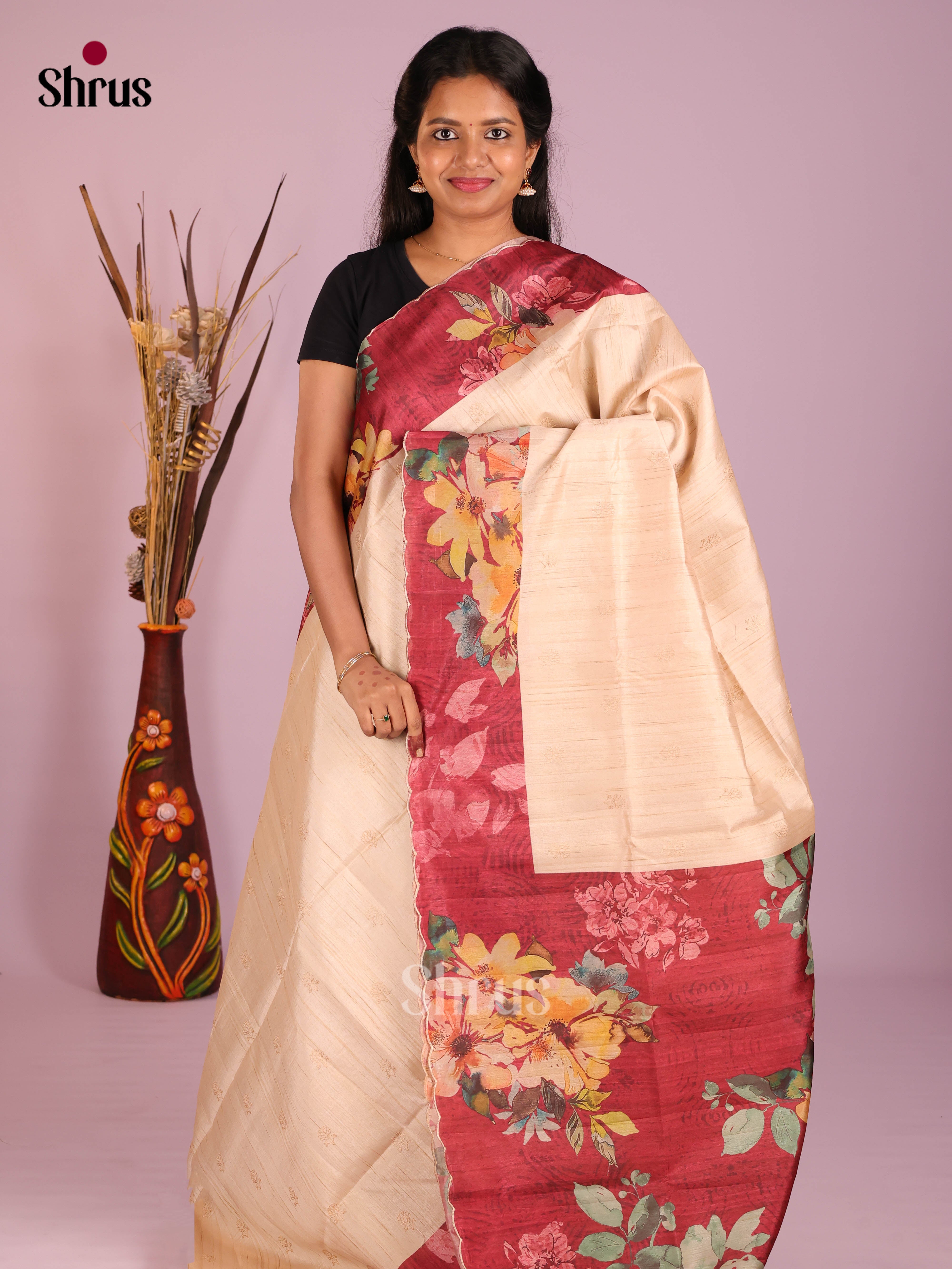 DHS23463 - Moonga Silk Saree - Shop on Shrus.com