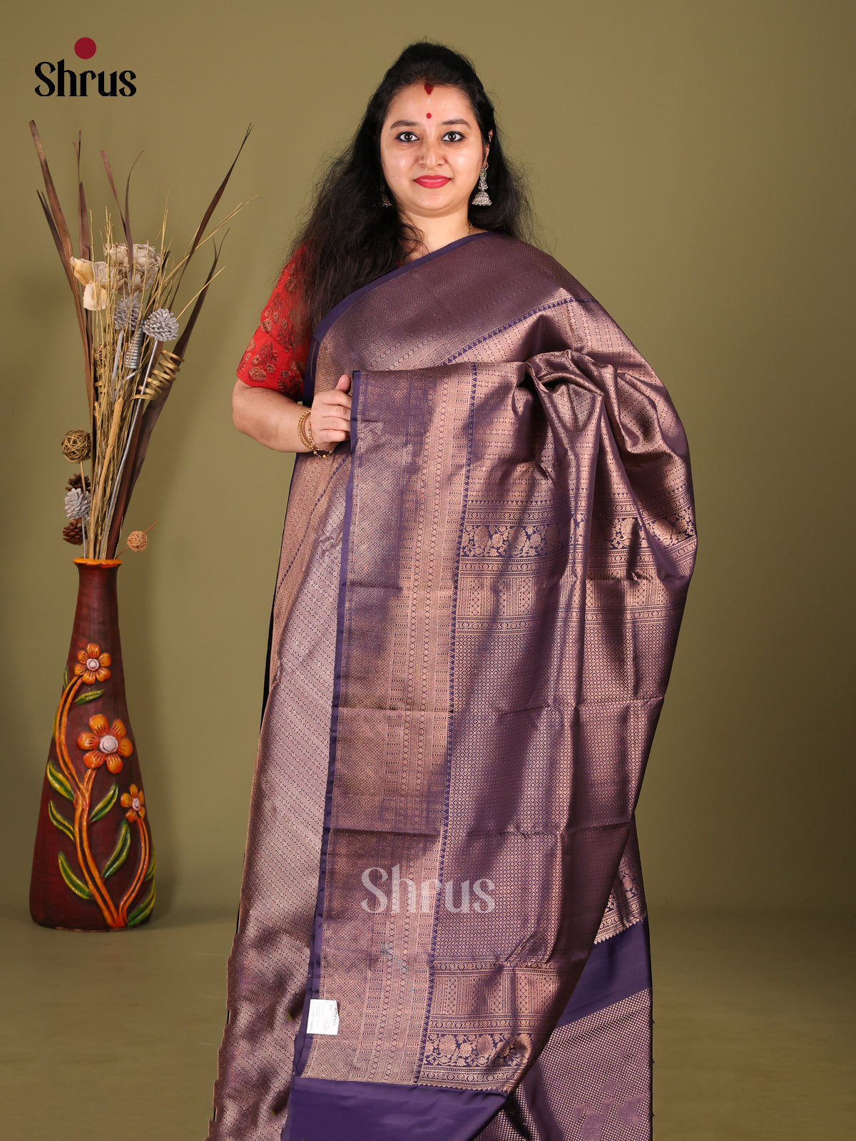 Exquisite Royal Blue Kanjivaram Saree with golden zari Woven Floral brocade 