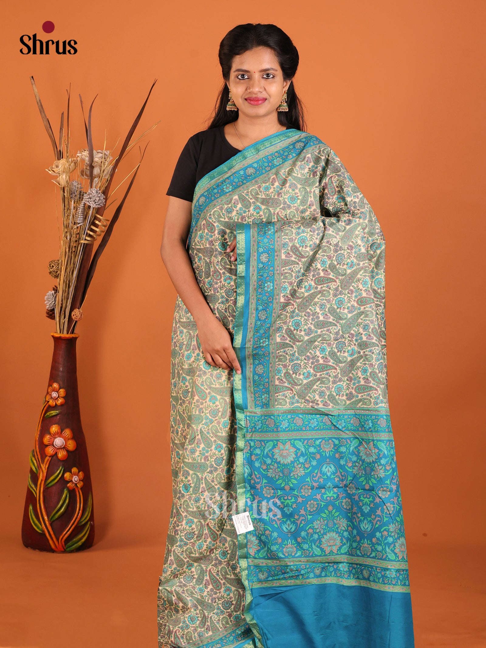 DHS25200 - Printed Silk Saree - Shop on Shrus.com