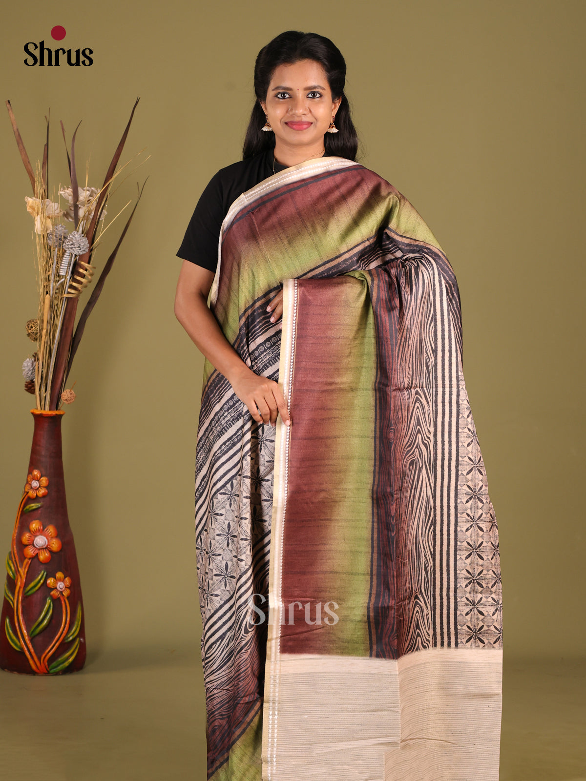 DHS25318 - Semi matka Saree - Shop on Shrus.com