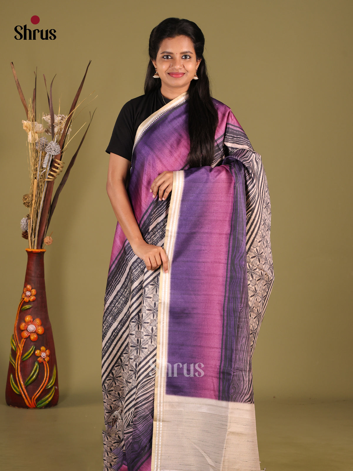 DHS25345 - Semi matka Saree - Shop on Shrus.com