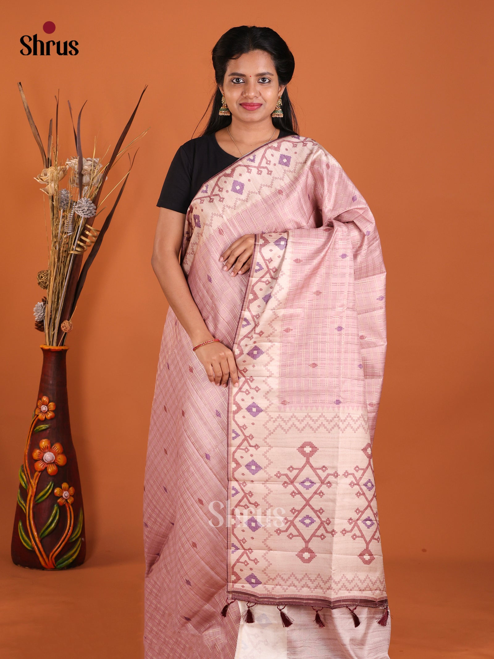 DHS25393 - Moonga Silk Saree