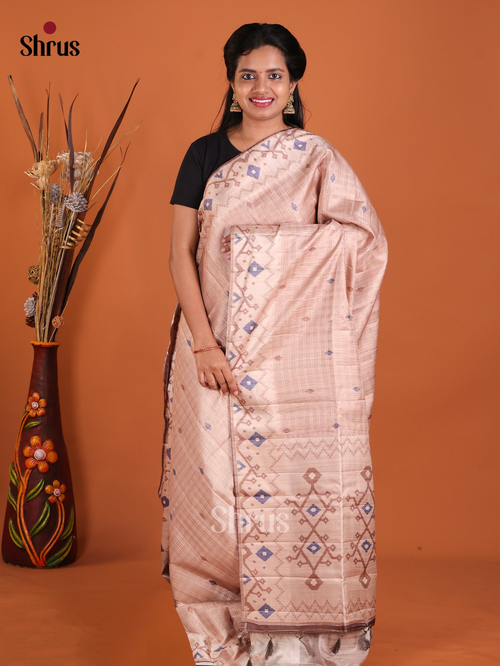 DHS25394 - Moonga Silk Saree