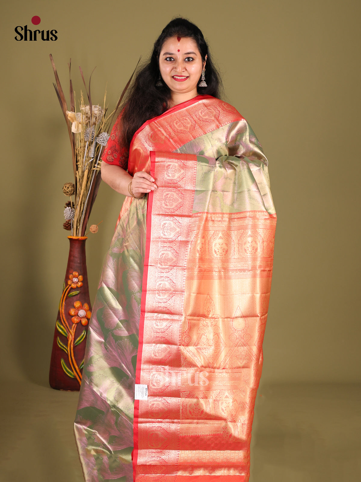Green & Red - Kanchipuram-halfpure Saree 