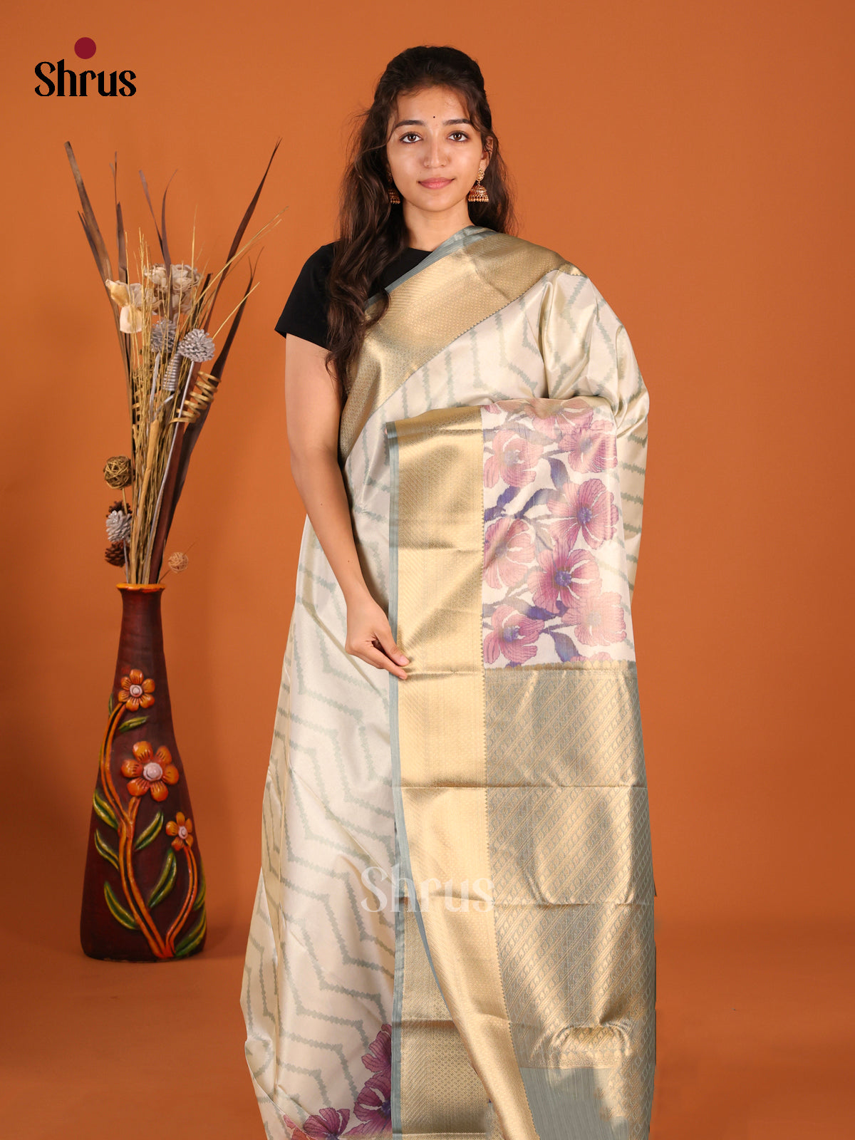 DHS26070 - Kanchipuram-halfpure Saree - Shop on Shrus.com