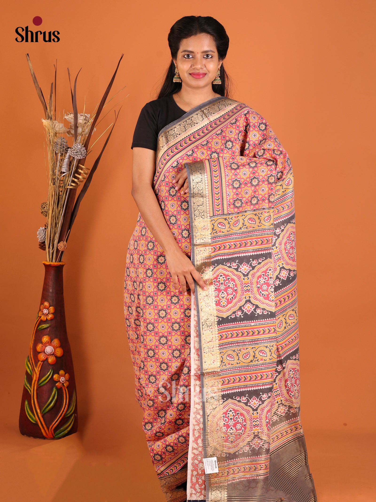 DHS27140 - Moonga Silk Saree