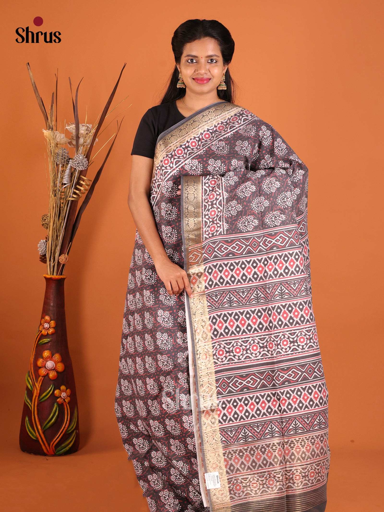 DHS27141 - Moonga Silk Saree