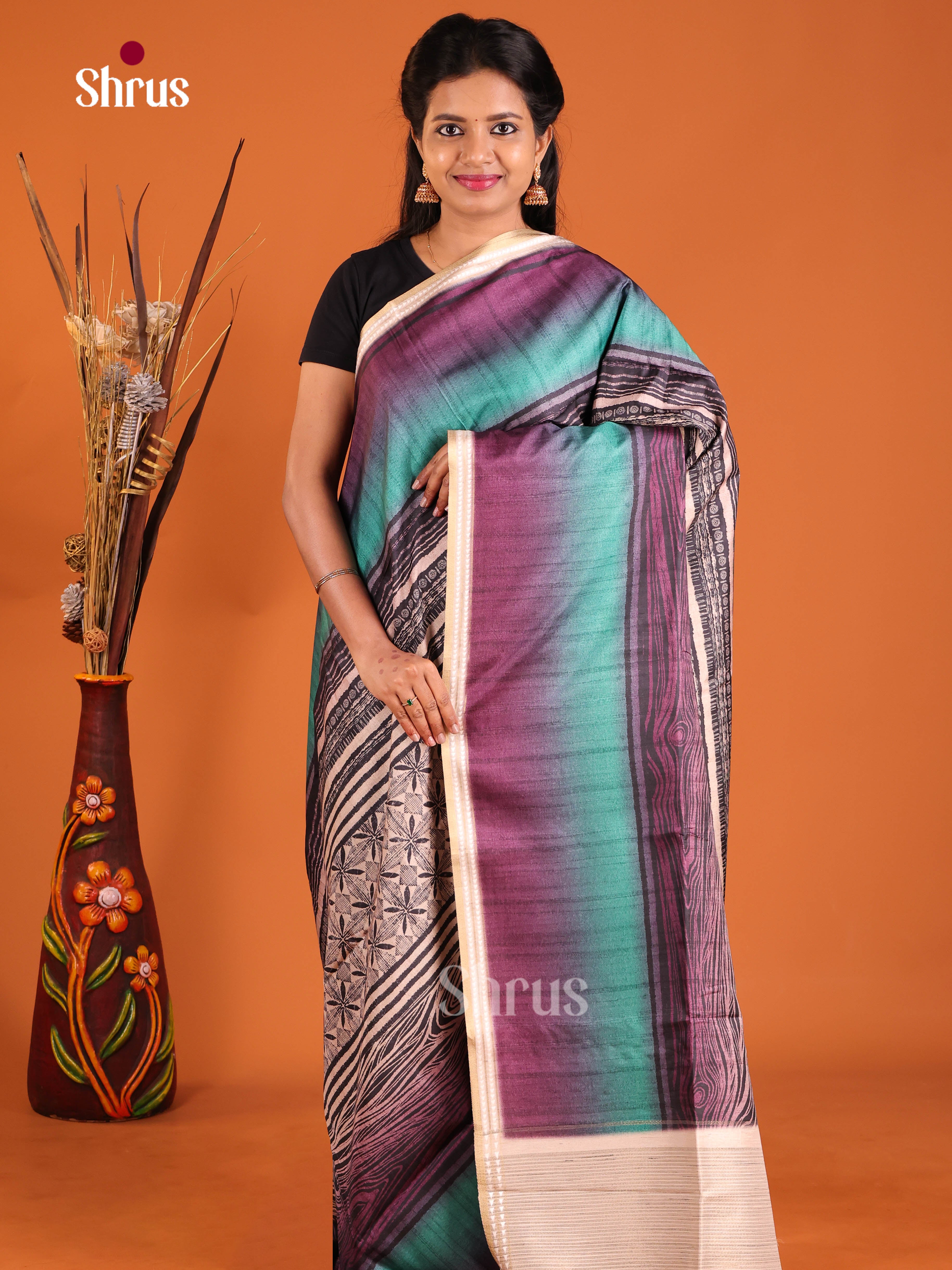 DHS28335 - Semi matka Saree