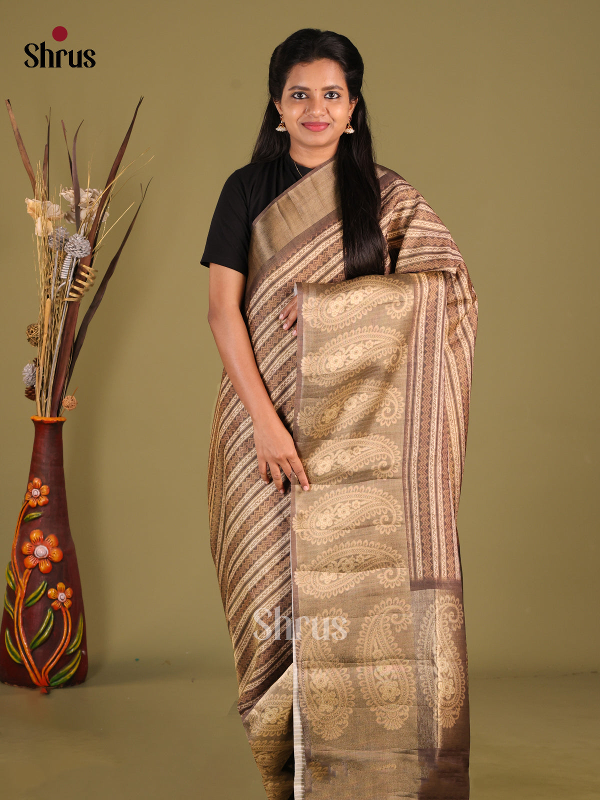 DHS28435 - Semi matka Saree