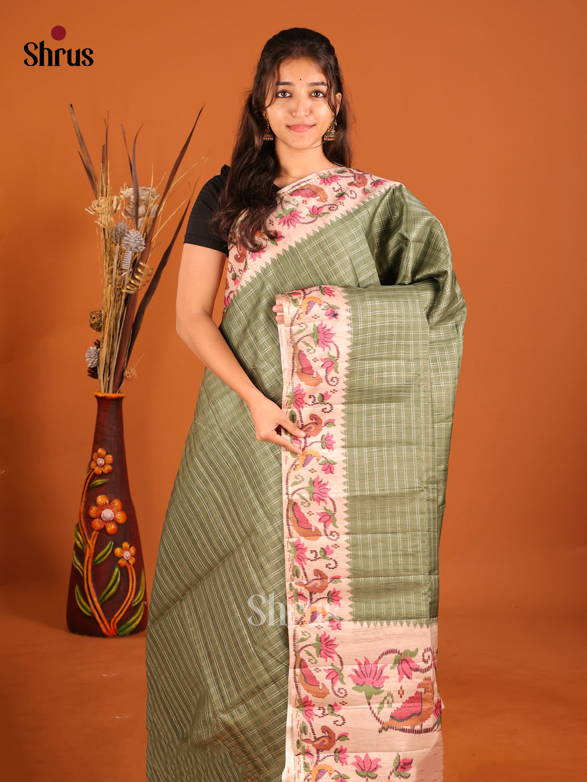 Green & Cream - Moonga Silk Saree