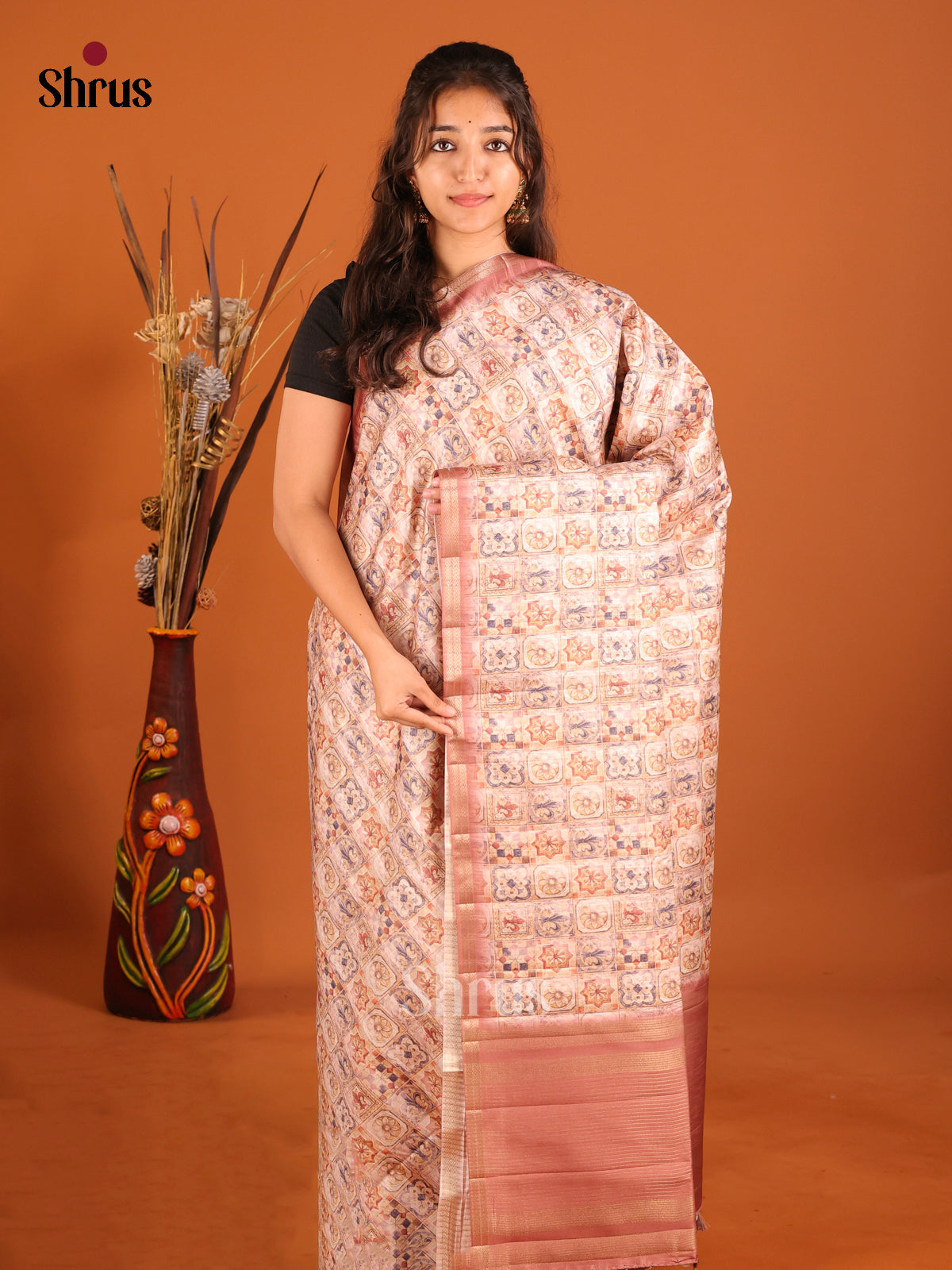 DHS30100 - Semi matka Saree