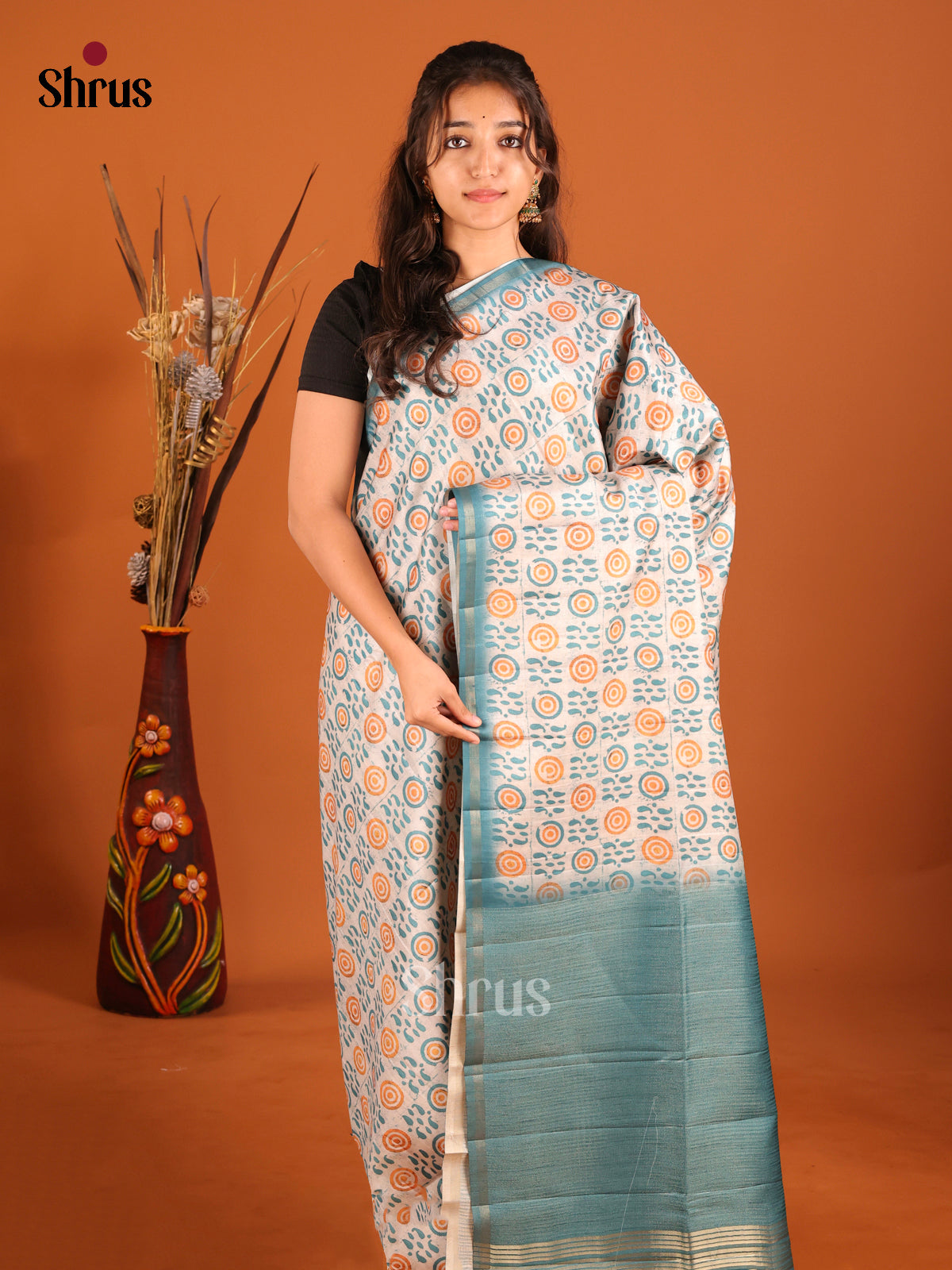 DHS30103 - Semi matka Saree