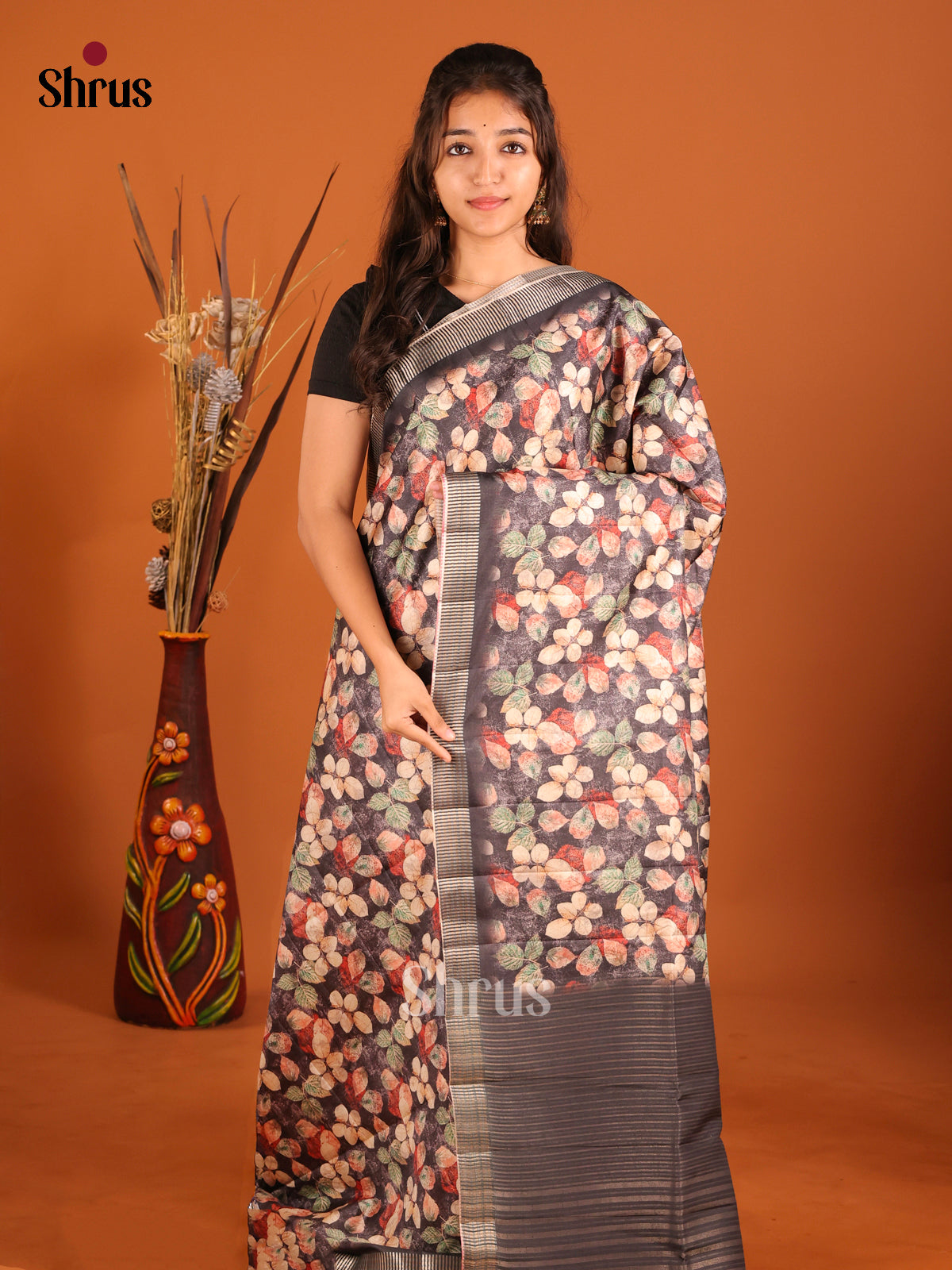 DHS30113 - Semi matka Saree