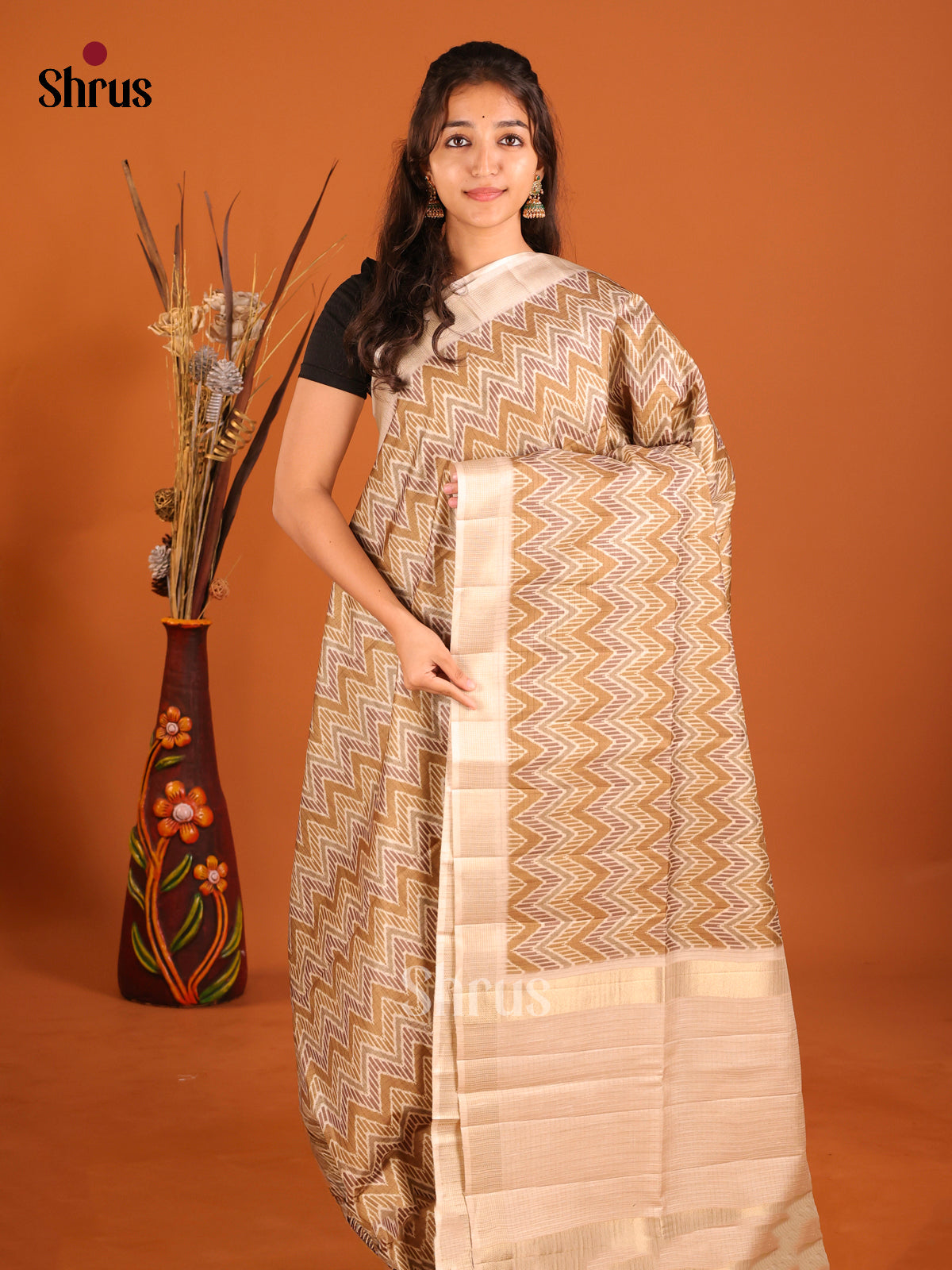 DHS30114 - Semi matka Saree