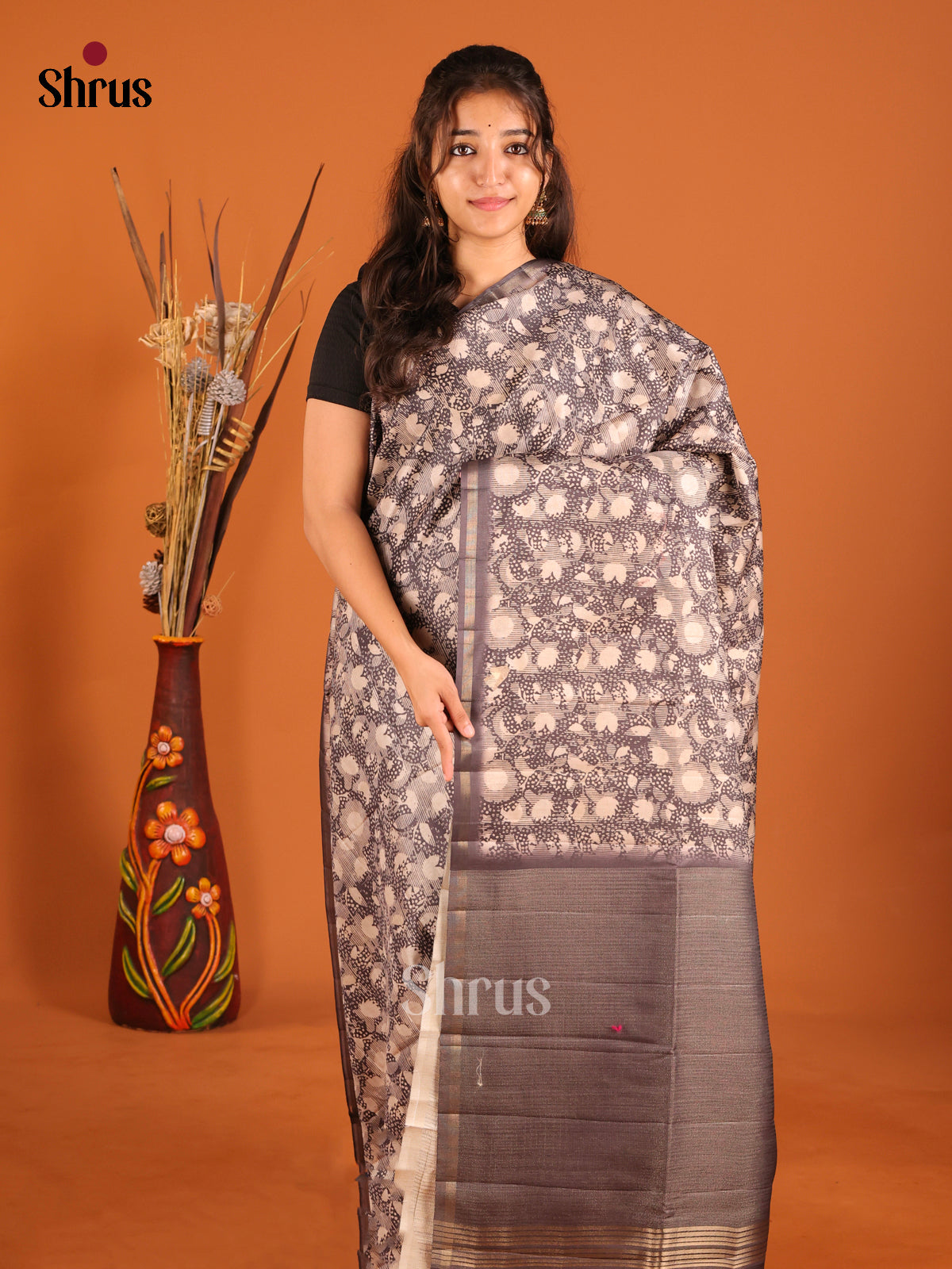 DHS30130 - Semi matka Saree