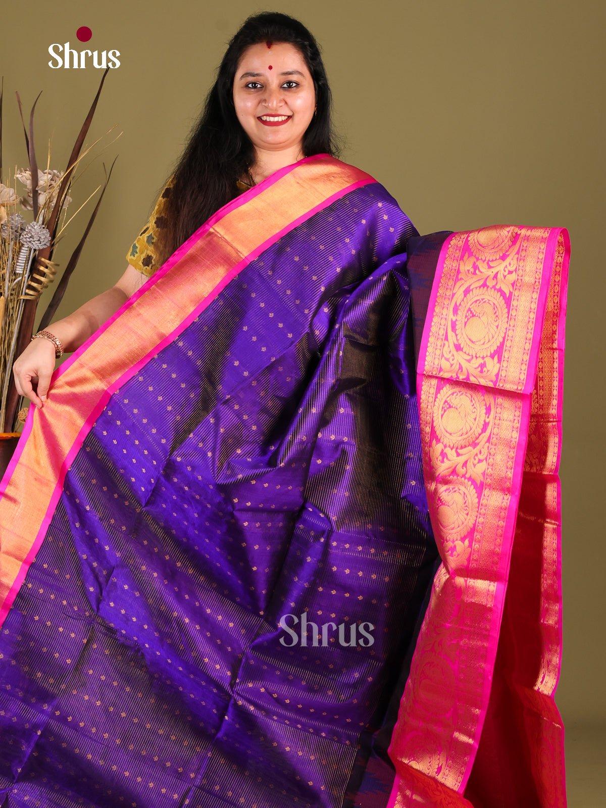 DIS01045 - Korvai-kattams Saree - Shop on Shrus.com