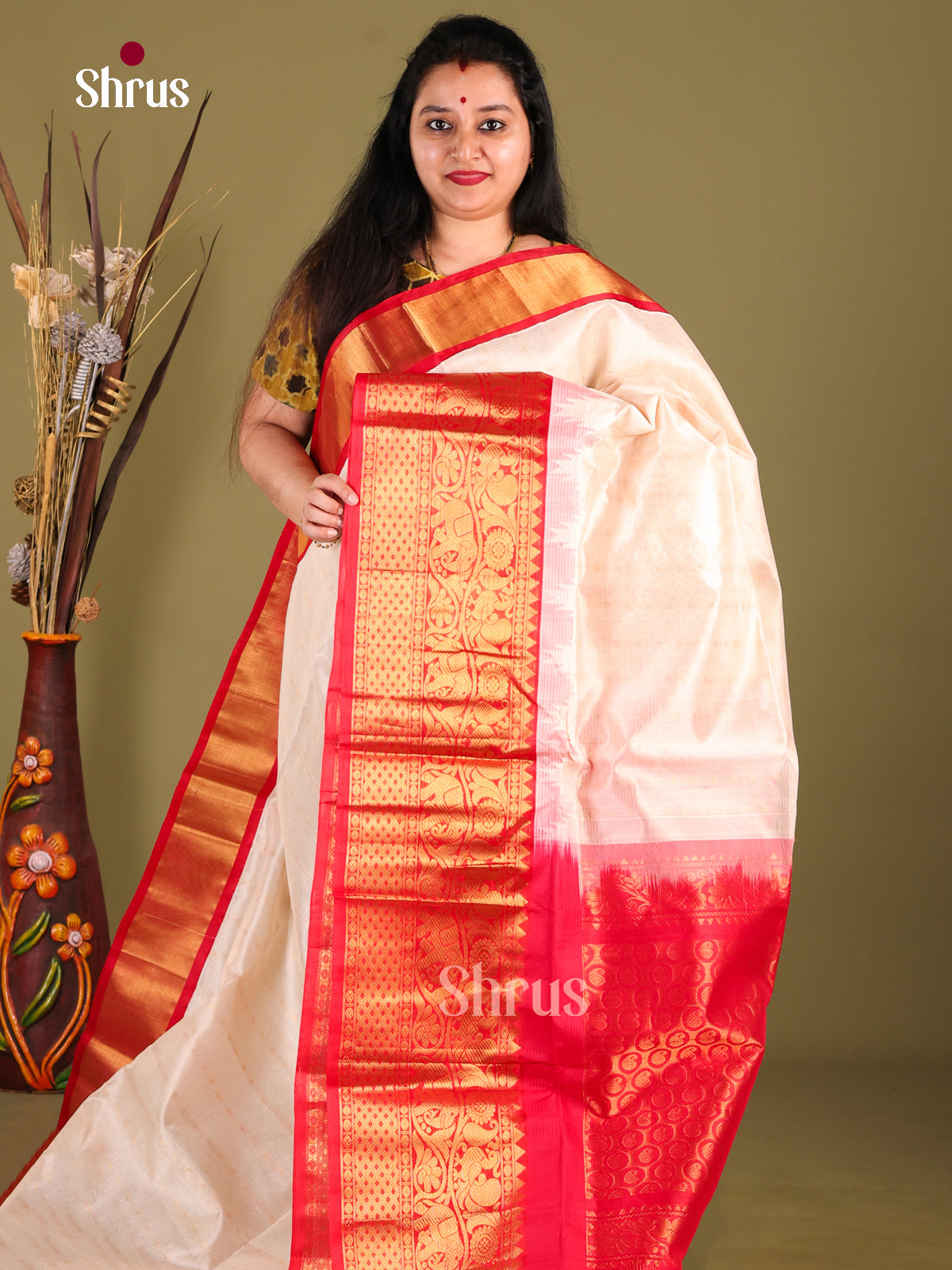 Cream  & Red Silk Cotton Korvai-kattams Saree