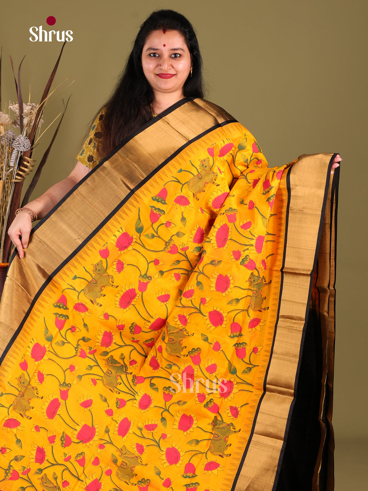 DIS01073 - Temple-border Saree - Shop on Shrus.com