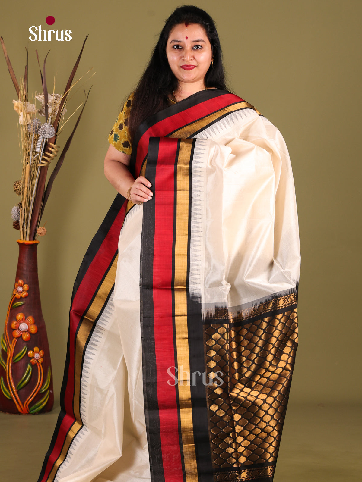 DIS01079 - Temple-border Saree - Shop on Shrus.com