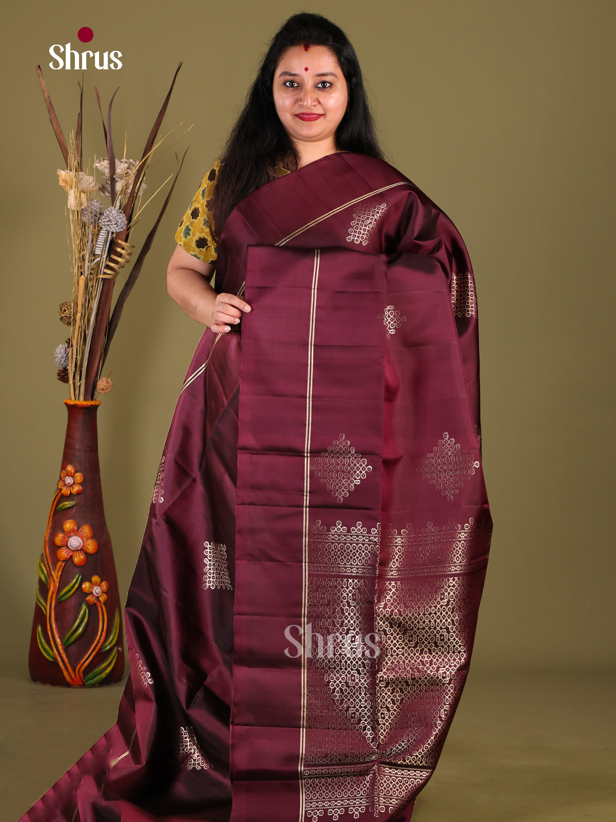 DIS01169 - Soft Silk (HR) Saree - Shop on Shrus.com